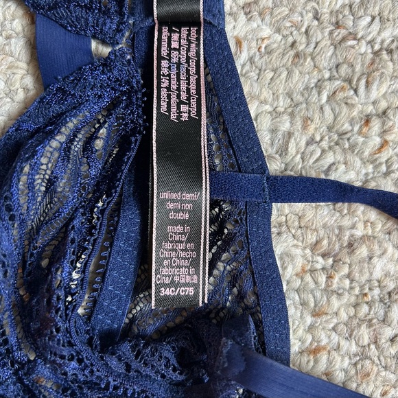 Victorias Secret Blue Unlined Demi Bra Womens 34C Lace Adjustable Strap Wired - Picture 9 of 10